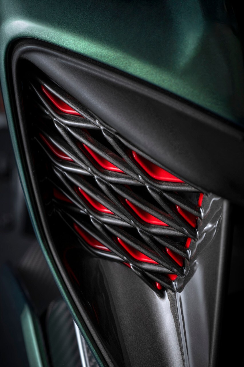 Ducati e Bentley: due serie davvero speciali per la Diavel V4